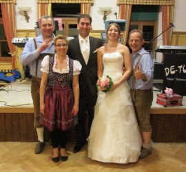 Hochzeit Katharina und Marcus in 84556 Kastl 2014 mit dem Hochzeits-Trio DIE TURBOS